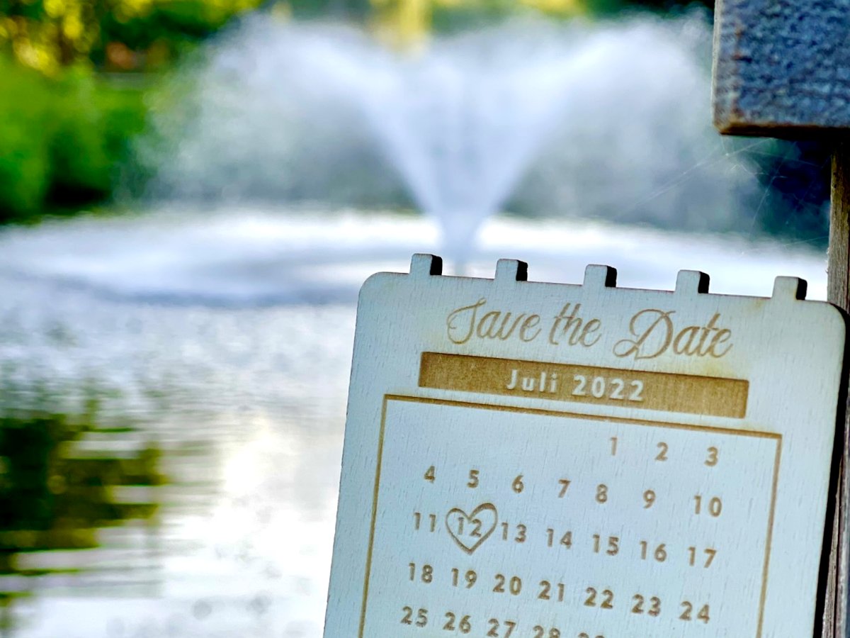 Lasergravur Save the Date Holz